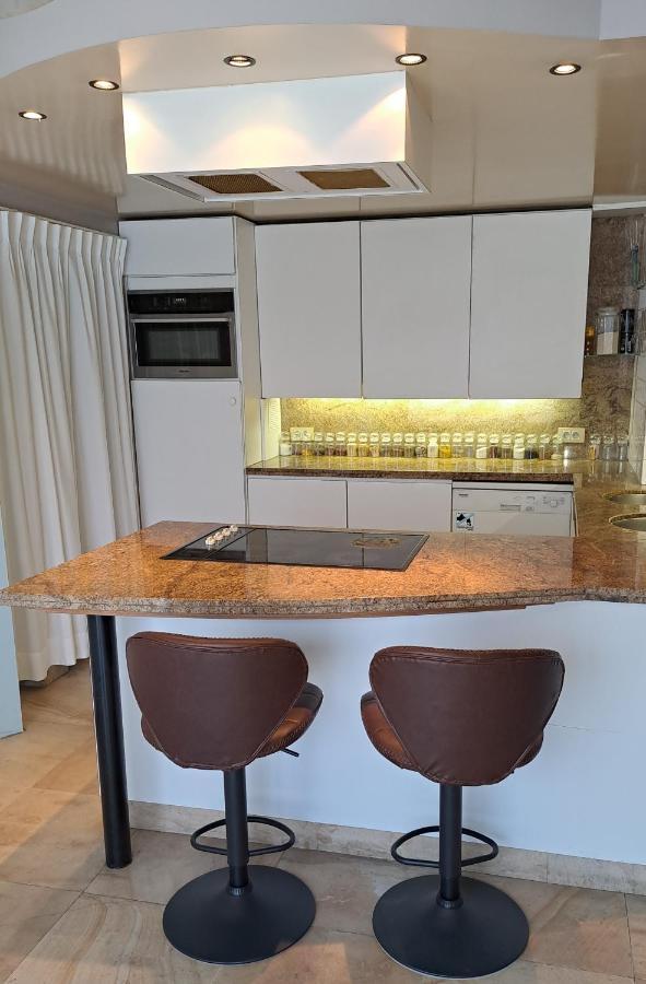 وفلجم Beautyd Grey Room Centrum Gullegem المظهر الخارجي الصورة